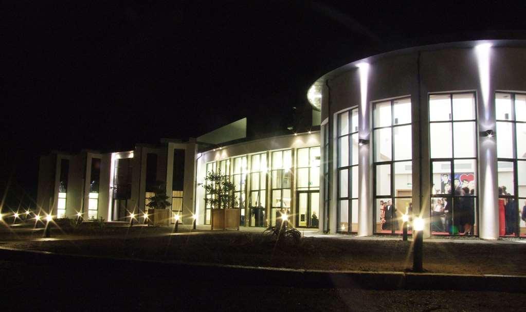 La Mon Hotel & Country Club Castlereagh Exterior foto