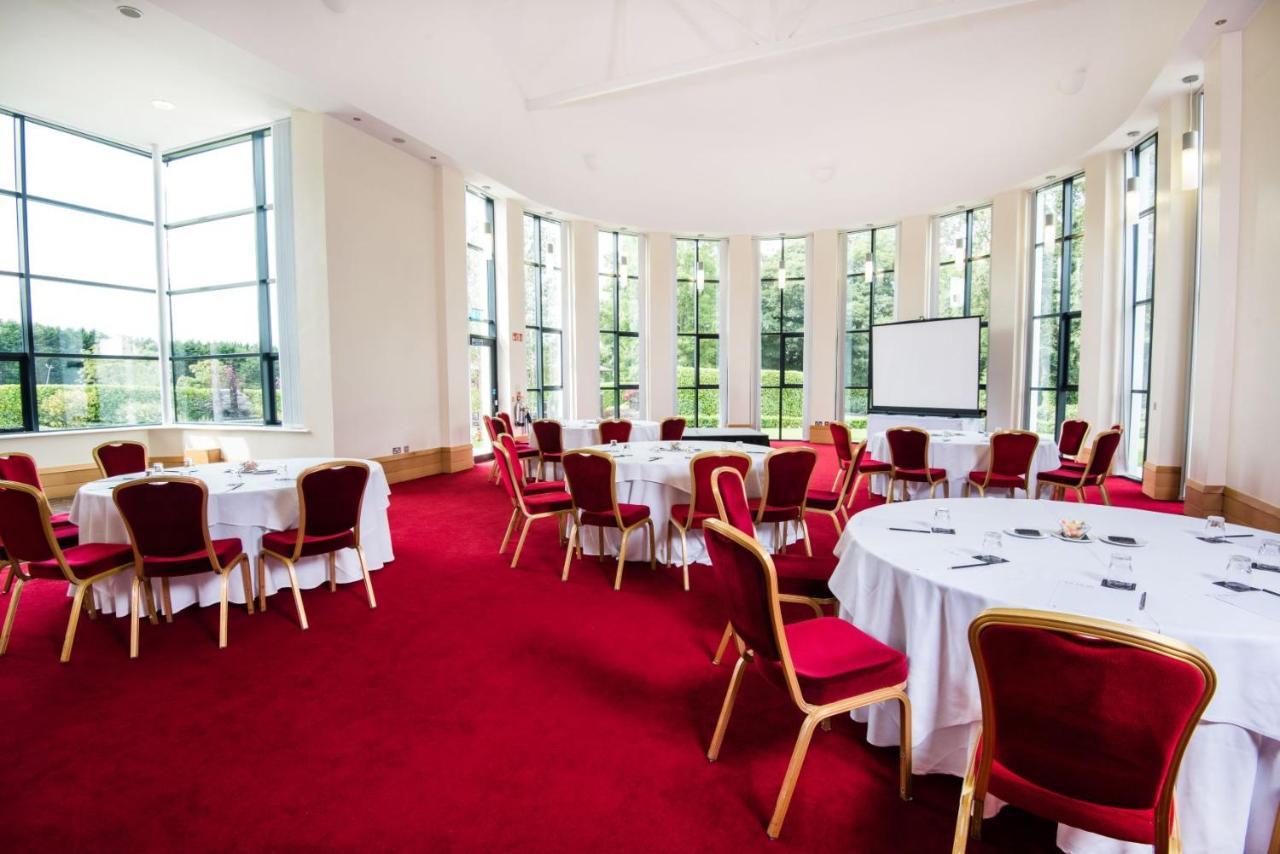 La Mon Hotel & Country Club Castlereagh Exterior foto