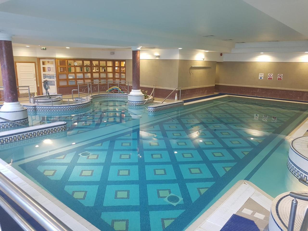 La Mon Hotel & Country Club Castlereagh Exterior foto